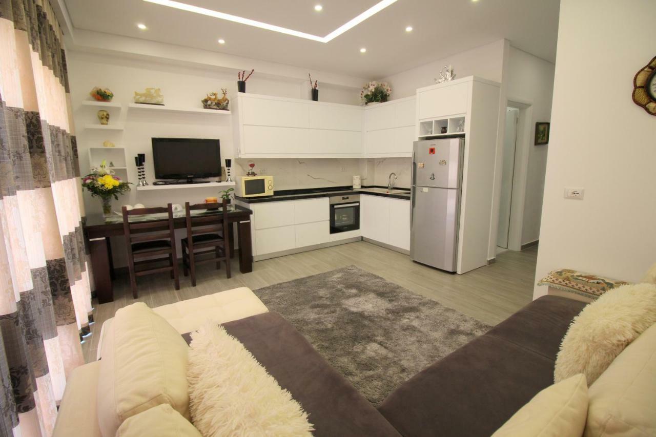 סרנדה Edina By Hp Hotel מראה חיצוני תמונה