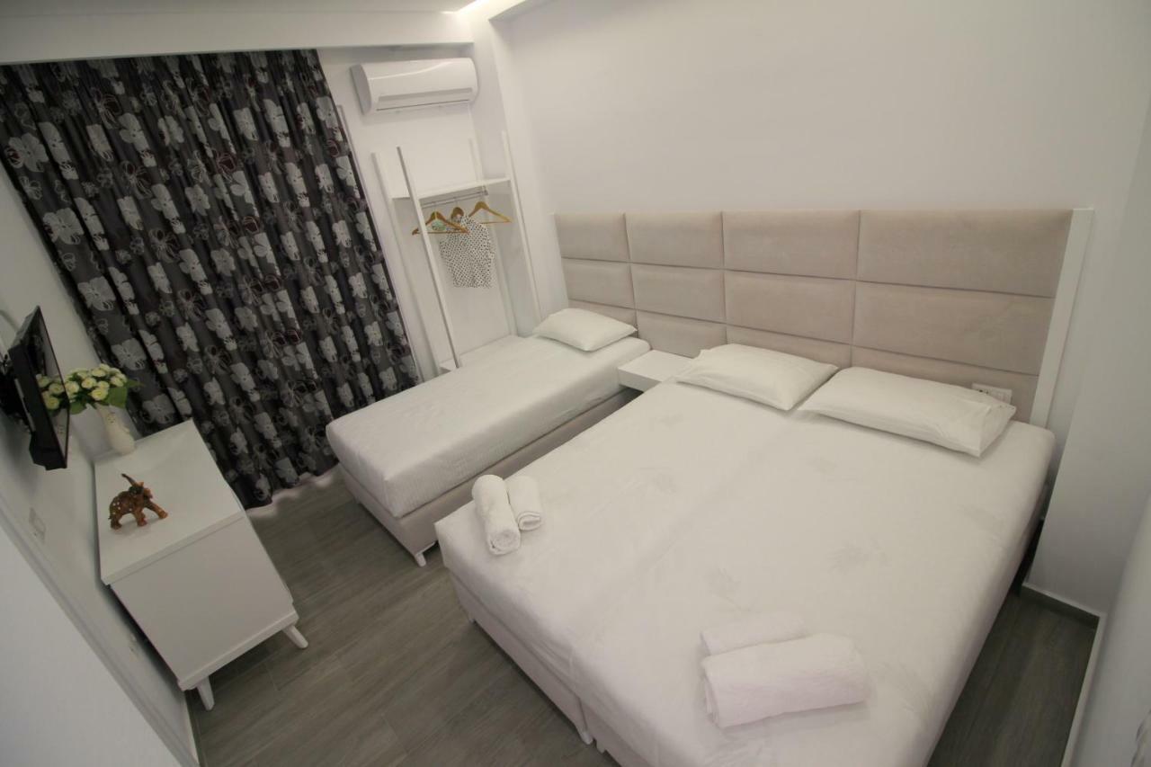 סרנדה Edina By Hp Hotel מראה חיצוני תמונה